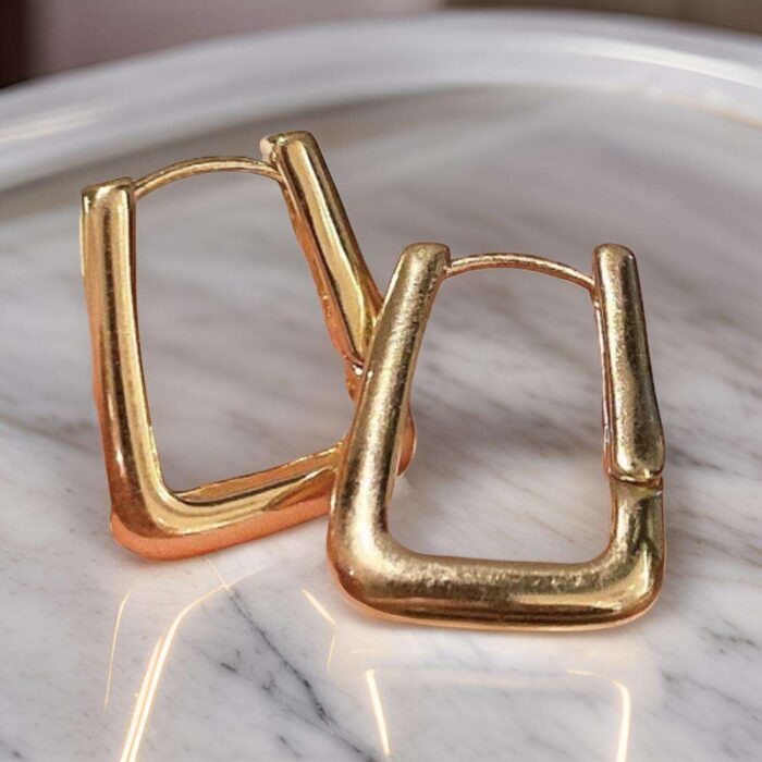 Jewelry, U Shape Gold Plated Hoops, Fashion Accessories, Women's Jewelry, Splurge Accesorio, Elegant Hoops, Stylish Jewelry, Versatile Accessories, Minimalist Jewelry, Premium Hoops, Rs 549, Splurge Accesorio U Shape Gold Plated Hoops Rs 549, Splurge Accesorio, U Shape Gold Plated Hoops Rs 549