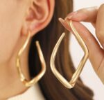 Splurge Accesorio Luxury Stainless Steel Earrings, Splurge Accesorio, Luxury Stainless Steel Earrings, Jewelry, Stainless Steel Earrings, Fashion Accessories, Women's Jewelry, Splurge Accesorio, Elegant Earrings, Stylish Jewelry, Versatile Accessories, Minimalist Earrings, Rs 569